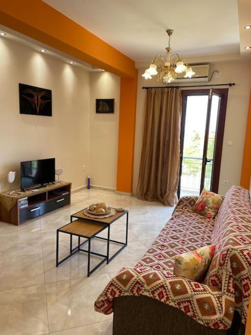 Appartement Eirini House à Leonídion Extérieur photo