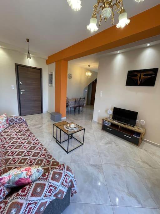 Appartement Eirini House à Leonídion Extérieur photo